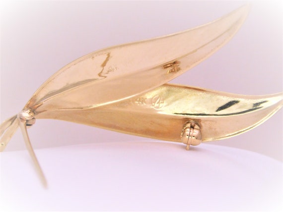 Vintage 14k Gold Leaf Brooch - image 6