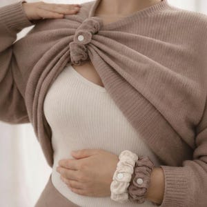 Set of 2 breastfeeding bracelets  | Nursing clothing holder