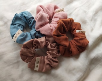 Pack of 4 Scrunchies, Women’s hair scrunches, Hair Tie, Hair Accessory, scrunchie set