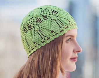 Crochet beanie pattern - Video tutorial and written hat pattern - Graph chart crochet pattern - Green Apple beanie hat - Digital crochet PDF