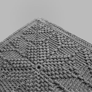 Overlay Mosaic Crochet Pattern: Worked in Rounds, Solid Textured Square with Written Instructions and Graph Chart, Geometric Design for Home