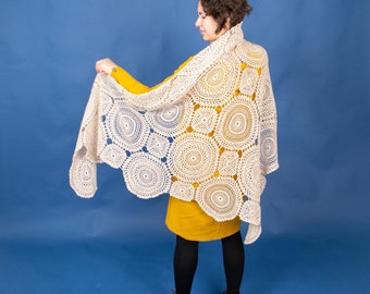 Crochet shawl pattern made of motifs - Crochet doilies written pattern - DIY large bohemian lace shawl - Lace yarn triangle shawl First snow