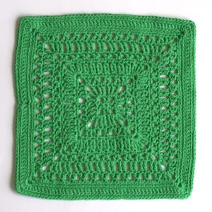 March Crochet Square Pattern, Lacy 11 inch Crochet Block, PDF Pattern, Center-Out Motif, Decorative Doily or Blanket Square, Summer Design