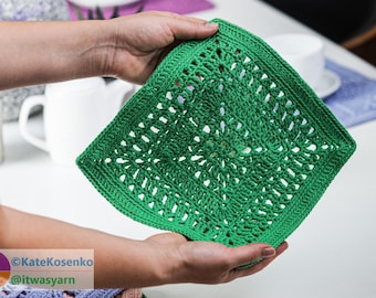 Delicate Center-Out Crochet Square – "March" Lacy Pattern | Year Collection