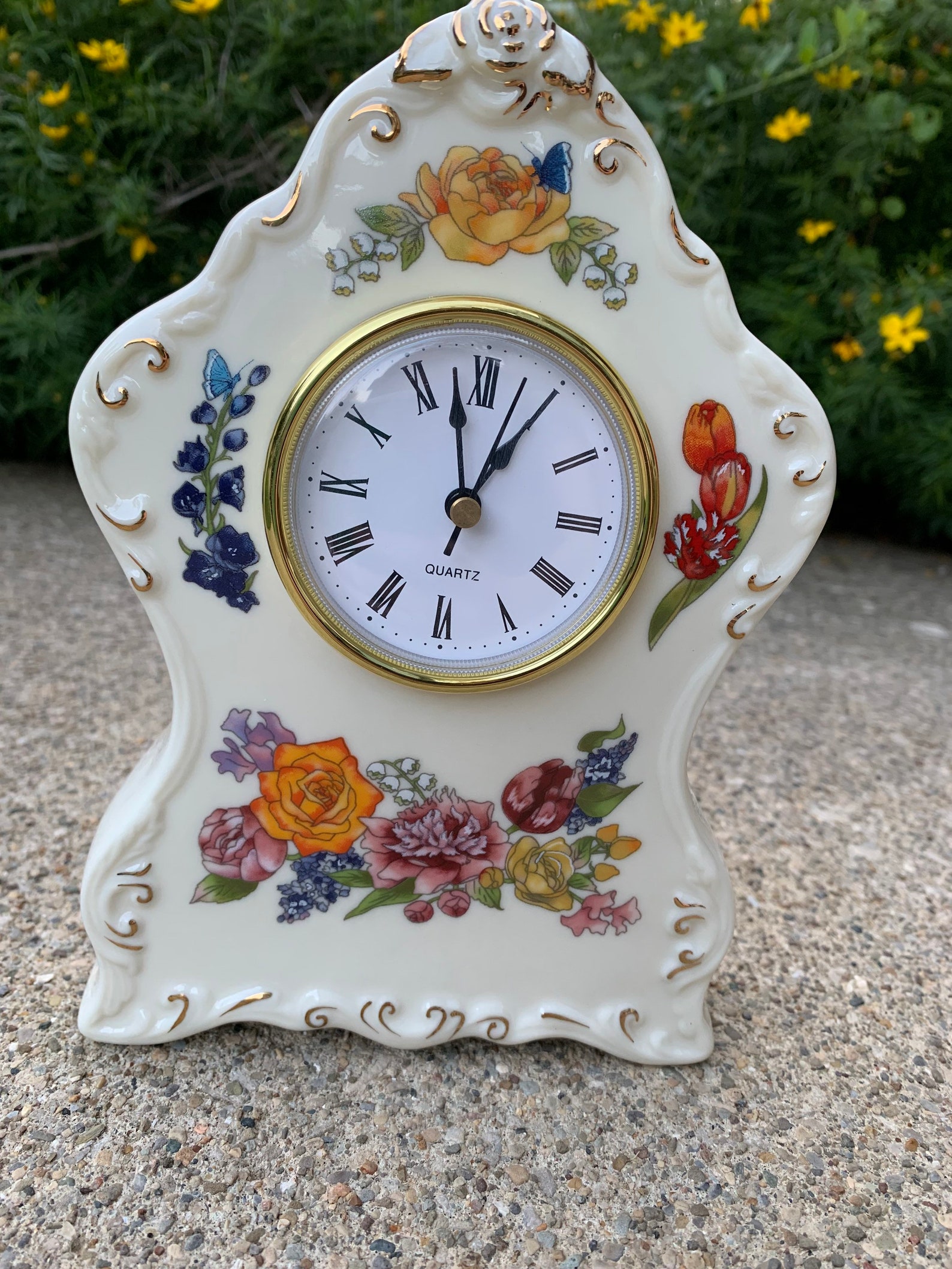 Vintage Floral Avon Clock // Cottage Core | Etsy