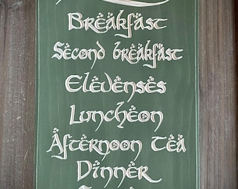 Letrero/placa de madera maciza grabado con la inscripción "Comidas Diarias" (Verde). ¡Un regalo estupendo!