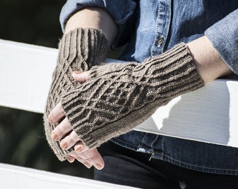 DESCARGA INSTANTE PDF Patrón de punto para manoplas sin dedos de puntada retorcida de cable, guantes, calentadores de brazos de punto, calentadores de manos, guantes de mujer