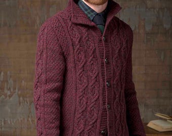 Patrón de cárdigan de punto trenzado Aran para hombre (Descargar PDF)