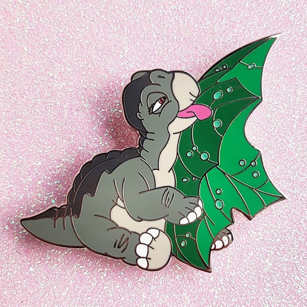 fantasy pins "the little dinosaur"