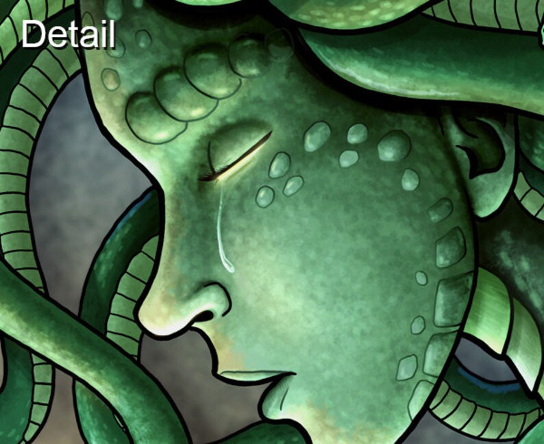 Puede incluir: Primer plano de una criatura verde con forma de serpiente y rostro humano. La criatura tiene una l&aacute;grima que le recorre la mejilla y los ojos cerrados. La criatura est&aacute; rodeada de serpientes verdes.