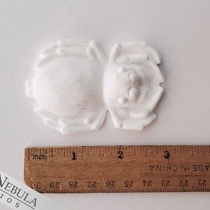 Spider Cabochon Creepy Cute Spider Blank Resin Cabo, Flat Back with Optional Magnet or Ornament Bild 2