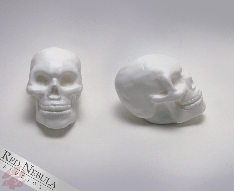 Small Human Skull in White Resin, Miniature Skeleton Head, Unpainted Skull Decor, Creepy Halloween Decoration, Mini Skull Figurine image 4