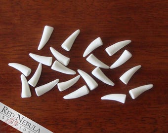 Set of Thin 1" Teeth, White or Black Resin Fangs, Animal or Lizard Teeth, Creature Fangs, Costume Accessories, Pointed Teeth, Small Fangs