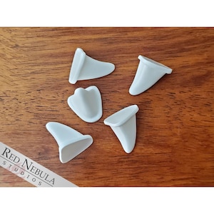 Medium 1&quot; Canine Claws in White or Black, Resin Costume or Fursuit Claws for Fox, Wolf, Jackal, Raccoon, Coyote, Canines and other Animals
