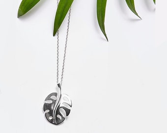 Sterling Silver Leaf Palm Necklace, Monstera Leaf Jewelry, Tropical Jewelry, Boho Necklace, Gift for Girlfriend, 24ct Gold Plate, Leaf Gift