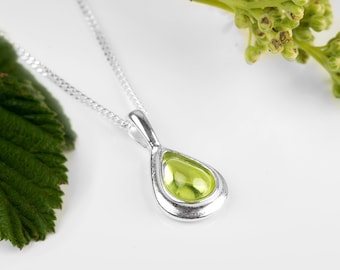 Natural Peridot Necklace in Sterling Silver, Simple Necklace, Minimal Necklace, Boho Necklace, Bridesmaid Gift, August Birthstone Gift