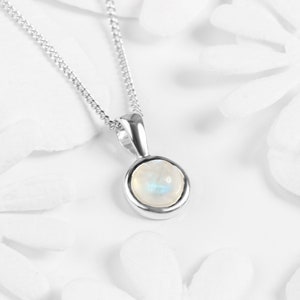 Moonstone Necklace in Sterling Silver, Minimal Necklace Choker, Dainty Necklace, Boho Necklace, Moonstone Jewelry, Birthstone Gifts