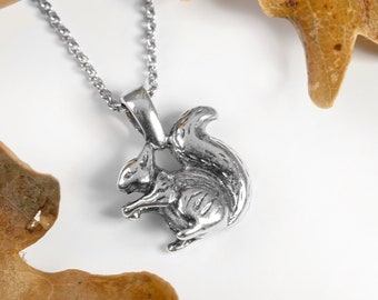 Sterling Silver Squirrel Necklace, Animal Woodland Jewelry, Minimal Necklace, Boho Jewelry, Nature Lover Gift