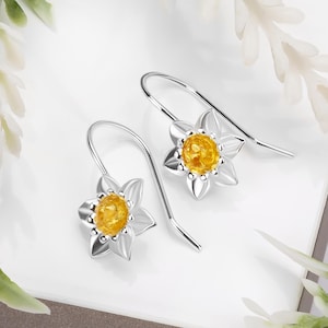 Silver Daffodil Hook Earrings, Daffodil Flower Jewelry, Welsh Gift, Floral Earrings, Statement Earrings, Bridesmaid Gift, Gift for Mom