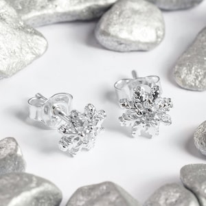 Silver Snowflake Stud Earrings,  Sparkly Snowflake Studs, Winter Jewelry, Christmas Earrings, Festive Christmas Jewelry, Minimal Earrings