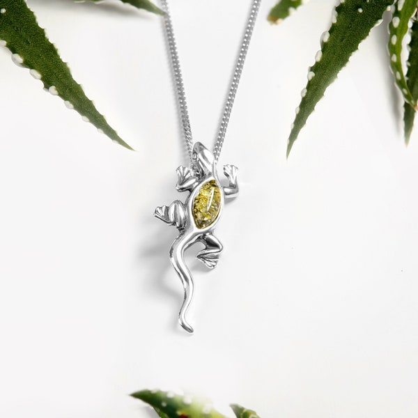 Small Silver Lizard Gecko Necklace in Green Amber, Iguana Reptile Jewerly Gift, Animal Lover Gift
