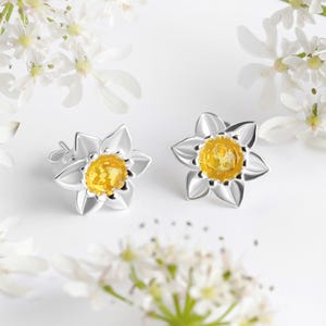 Silver Daffodil Earrings, Daffodil Flower Jewelry, Welsh Gift, Floral Earrings, Cute Blossom Flower Studs, Bridesmaid Gift, Gift for Her