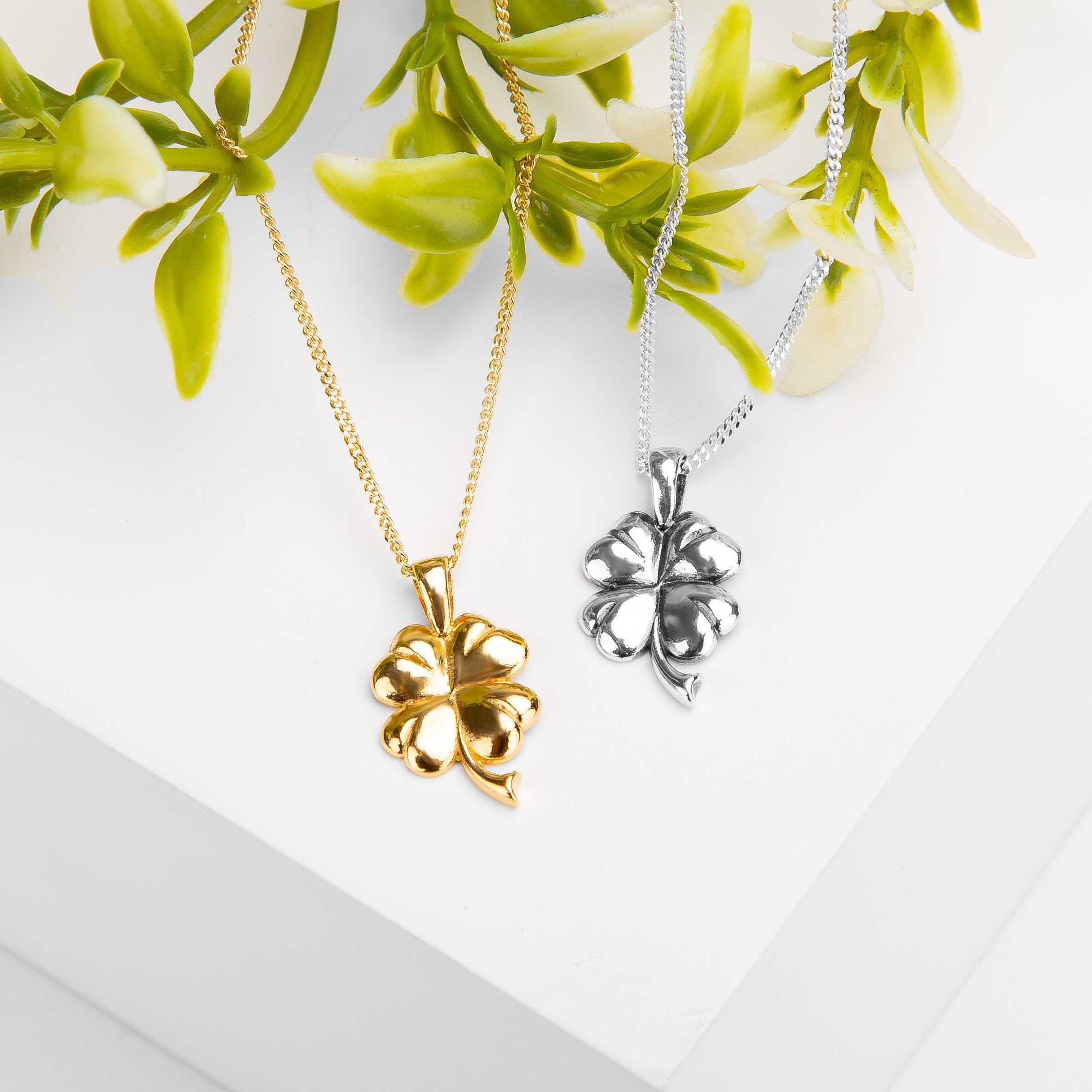 Collana Con Quadrifoglio Portafortuna – Doppia Catena, Ciondolo In Acciaio Inox, Regolabile, Gioiello Irlandese