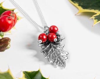 Sterling Silver Holly Leaf Necklace 