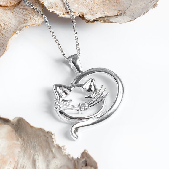 Silver Vintage Cat Pendant Necklace | Grace & Co Number 39