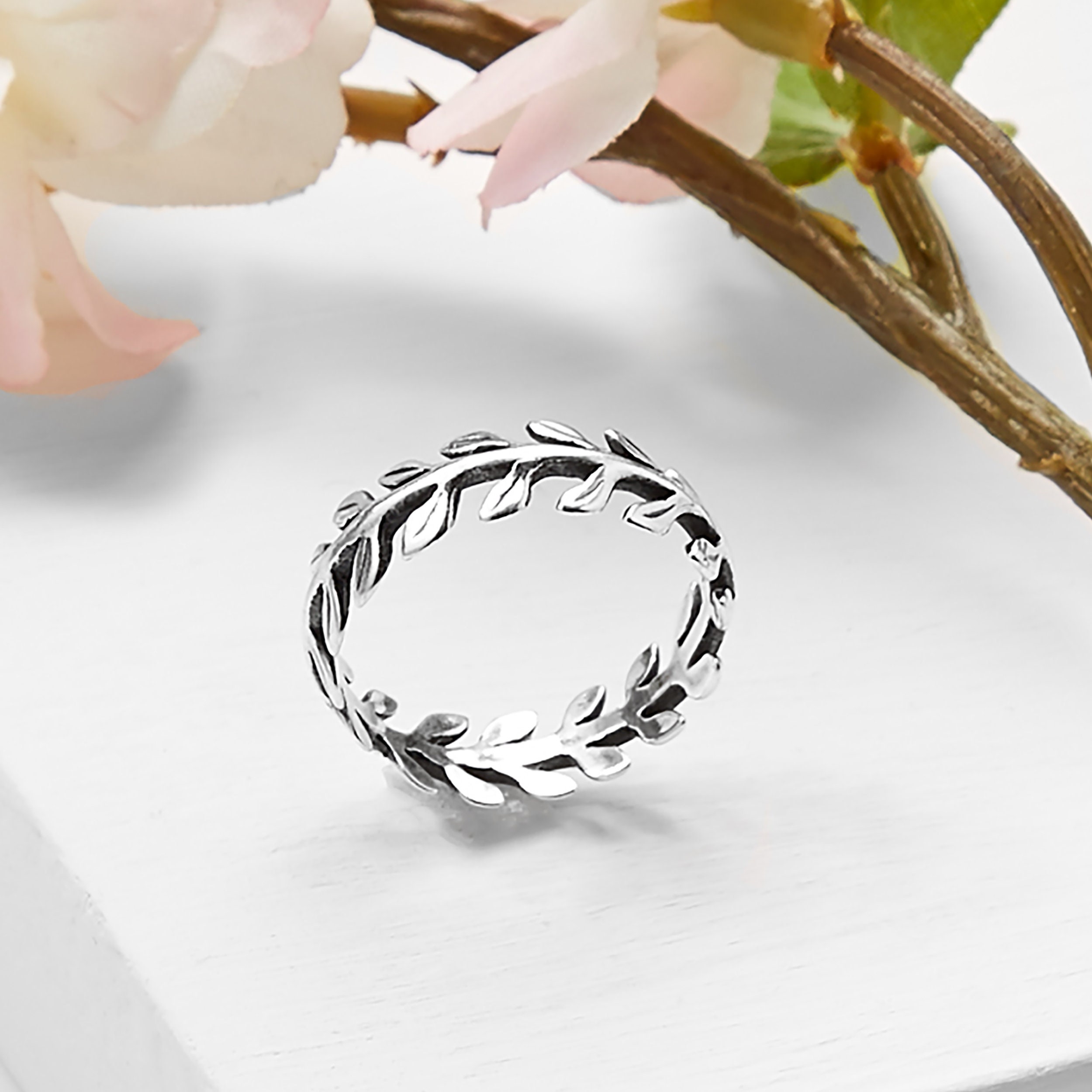 Sterling Silver Royal Fern Leaf Ring, Leaf Ring, Minimal Silver Ring, Boho Style Jewelry, Gift for Her - Etsy Sterling Silver Royal Fern Leaf Ring, Leaf Ring, Minimal Silver Ring, Boho Style Jewelry, Gift for Her - Etsy