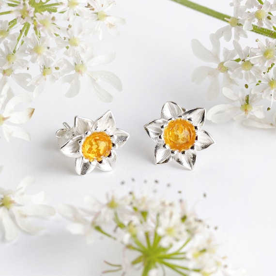 Daffodil earrings deals