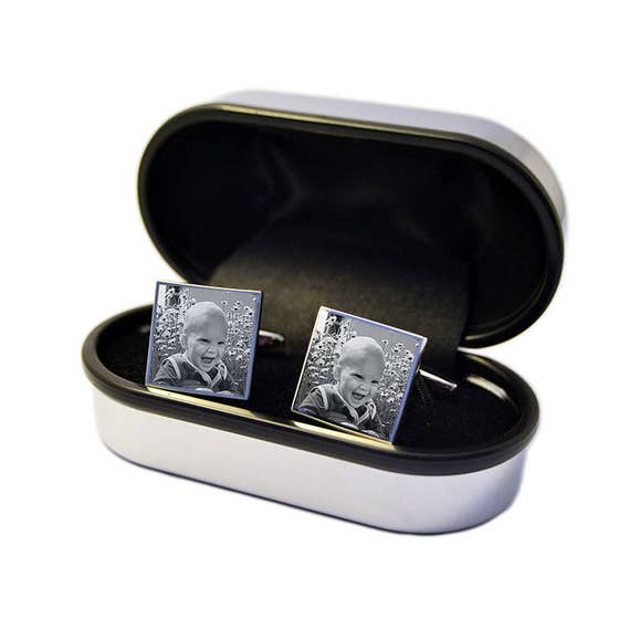 Grabado Gemelos con Piedra de Cristal en un estuche de Cromo Grabado Personalizado