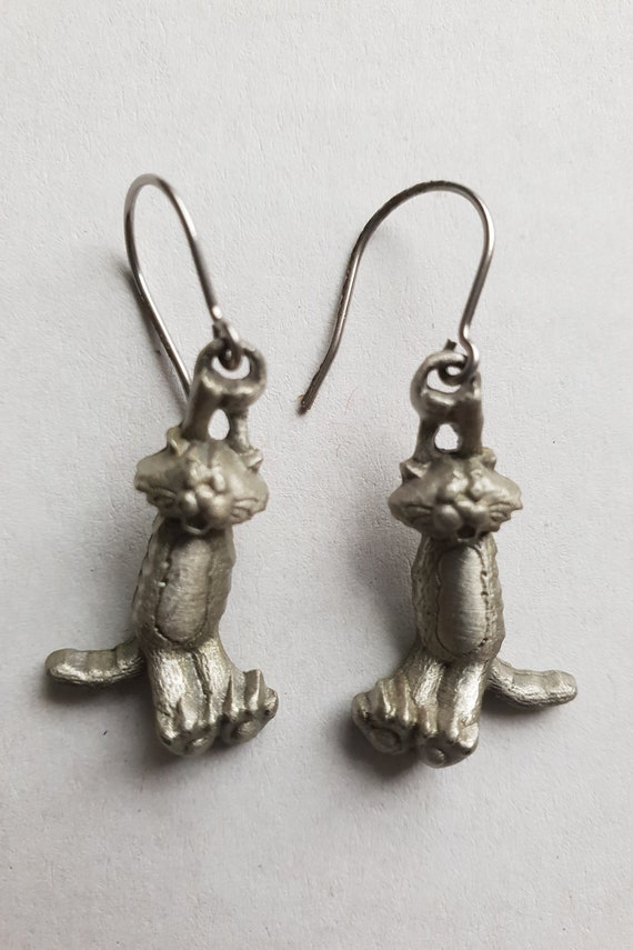 Vintage JJ Jonette Jewellery Pewter Cats Hanging Swinging Dangle