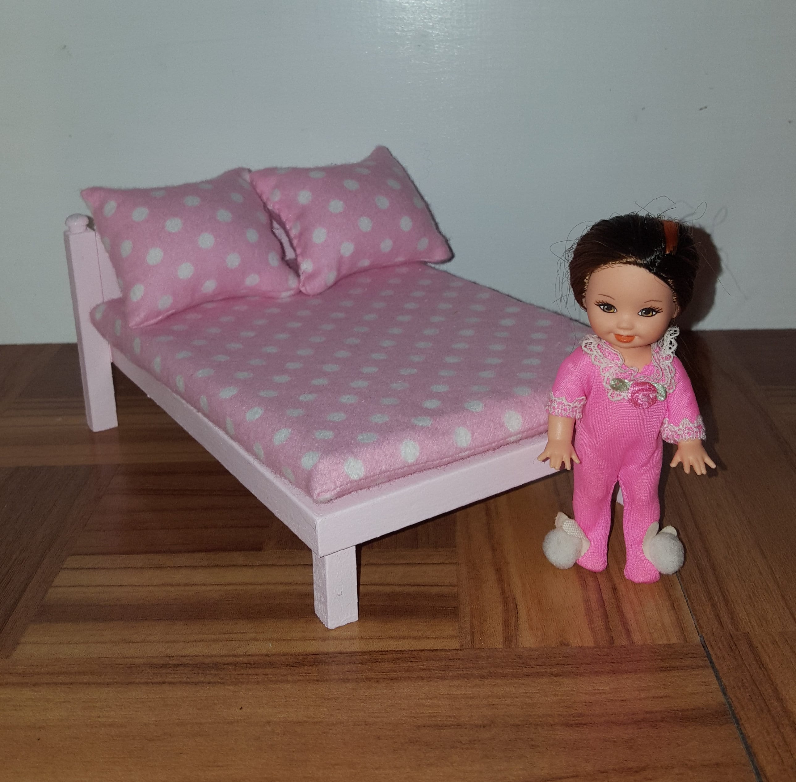 Dollhouse Single Mattress with Pillows 1/12 Dolls House Bedroom Furnit Fm 