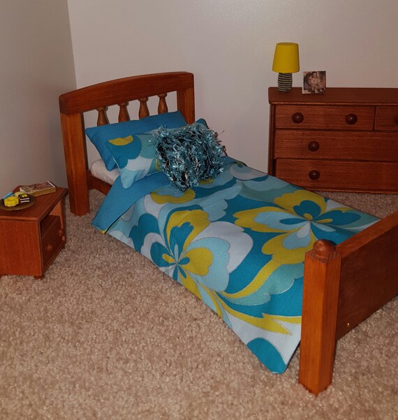 Cherry Stained Single Spindle 1 6 Scale Bed With Mattress Playscale Bed Fashion Doll Bed Barbie Size Bed 1 6 Scale Twin Bed Spindle Bed