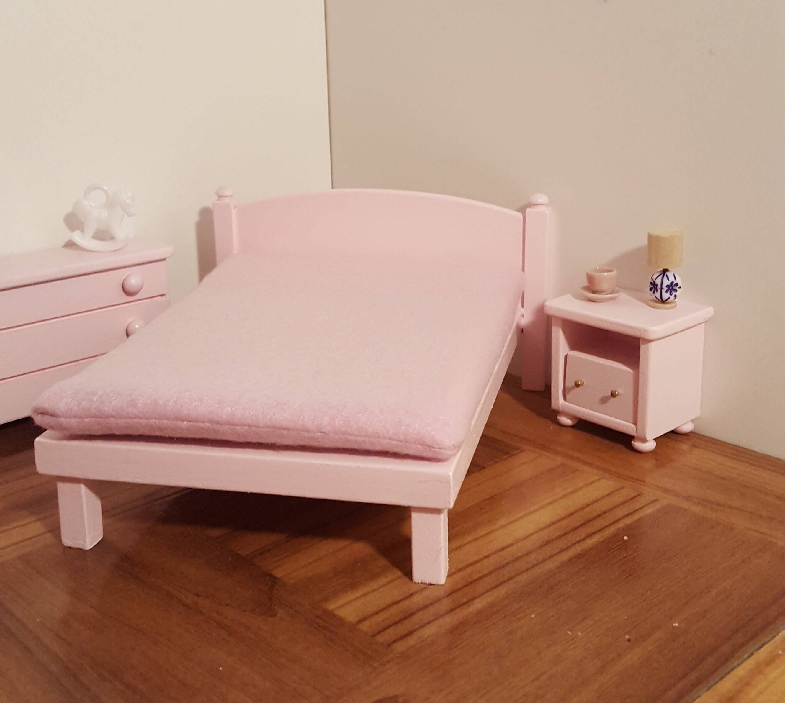 doll bedroom furniture