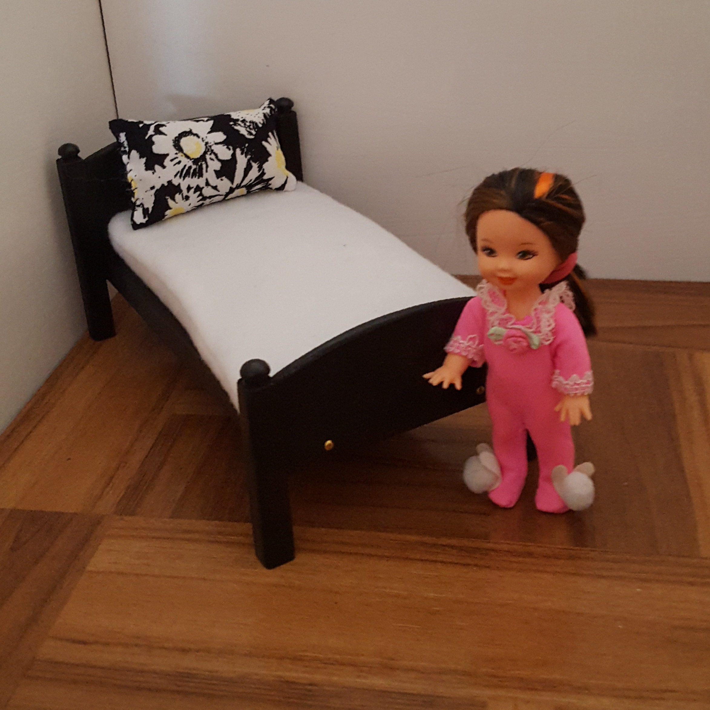 twin doll bed