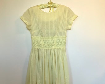 Vintage 1950s Yellow Cotton Blend Day Dress with Eyelet Detail (Size Small)
