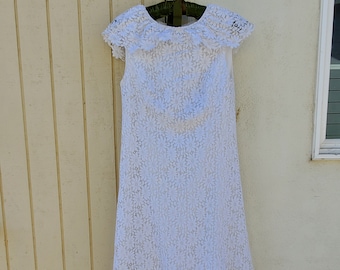 Extra small 60s White Lace Mini Dress