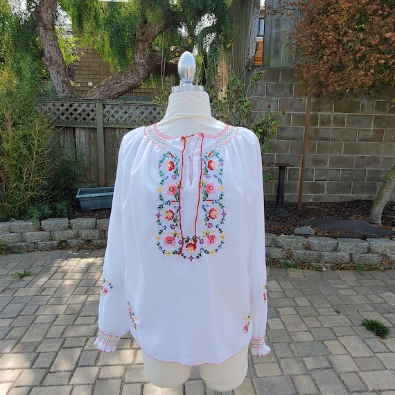 True Vintage 70s Peasant Blouse // 70s does 30s Hu