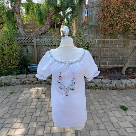 True Vintage 70s Peasant Blouse // 70s does 30s Em