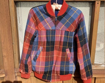 Vintage 1970s reversible bomber jacket . 70s plaid jacket . size small