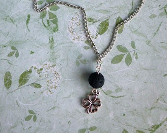 Diffuser Necklace with Lava Stone and Four-Leaf Clover, Essential Oils Aromatherapy Necklace, Beaded Lava Necklace, Necklace Diffuser