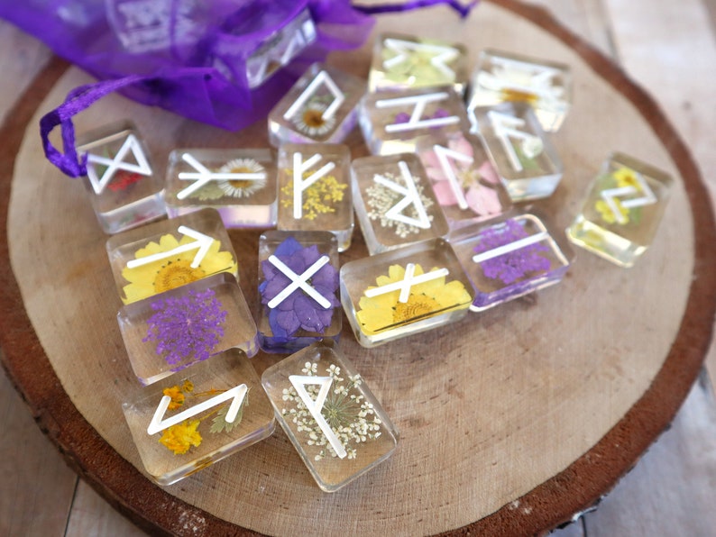 Floral Runes Norse Rune Set - Elder Futhark Runes - Divination Runes ...