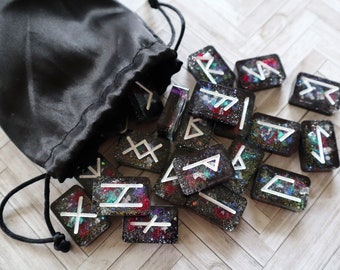 Conjunto de runas Futhark ancestrales de la galaxia: regalo de bruja de adivinación cósmica