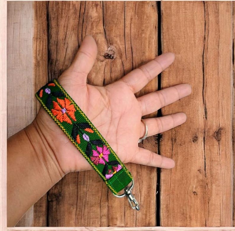 Cordón botánico tejido a mano, cordón para mujer, tela floral, regalo para mamá de plantas, cordón para llavero, juego de regalo único para mamá/maestra imagen 4