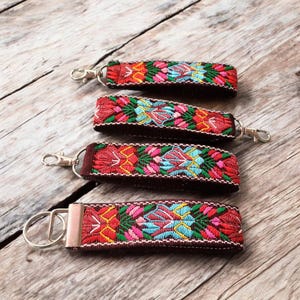 Hand Woven Floral Wrist Lanyard: Embroidered Fabric Key Fob