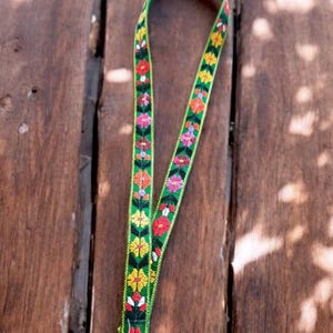 Cordón botánico tejido a mano, cordón para mujer, tela floral, regalo para mamá de plantas, cordón para llavero, juego de regalo único para mamá/maestra imagen 5