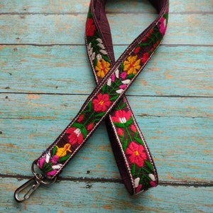 Lanyard Strap Keychain, Floral Key Holder, ID & Badge Holder, Keychain Lanyard, Mexican Lanyard for keys, Artisanal Lanyard