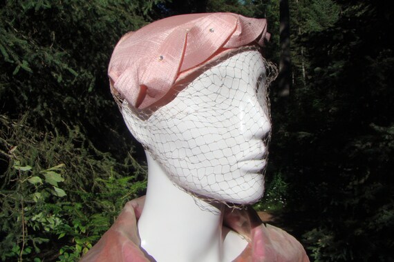 1950s Pink Linen Fascinator